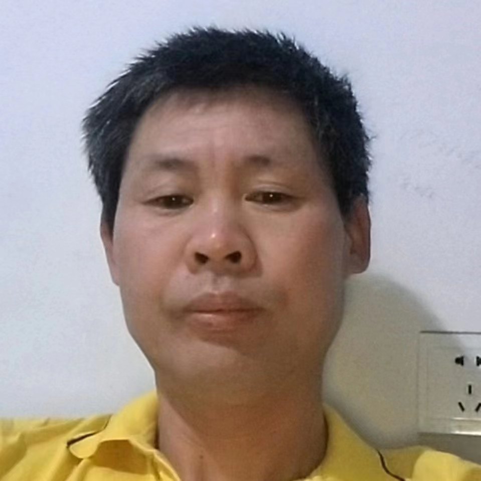 冯灿焰照片